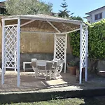 Fiore Nyaraló